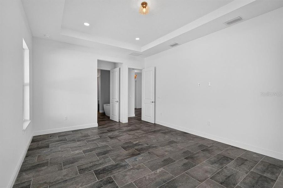 Spacious, unfurnished interior of a new home in , Palm Coast (Image 46).