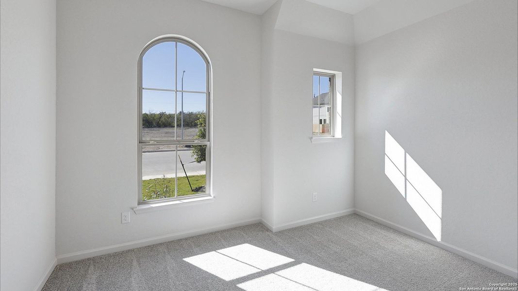 Spacious, unfurnished interior of a new home in Haby Hill 50', San Antonio (Image 21).