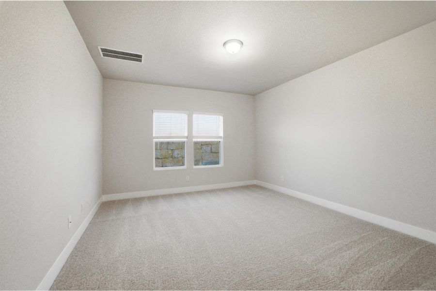 Spacious, unfurnished interior of a new home in Hunters Glen, Jarrell (Image 33).