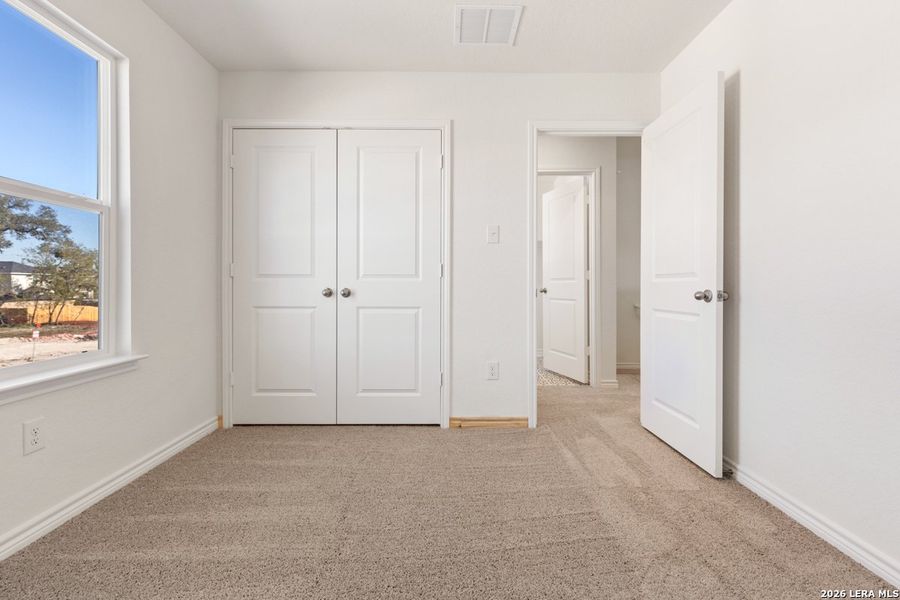 Spacious, unfurnished interior of a new home in Spanish Trails Villas, San Antonio (Image 14).