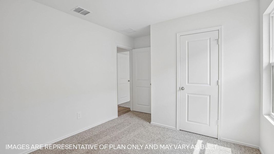 Spacious, unfurnished interior of a new home in Prairie Lakes, Buda (Image 27).