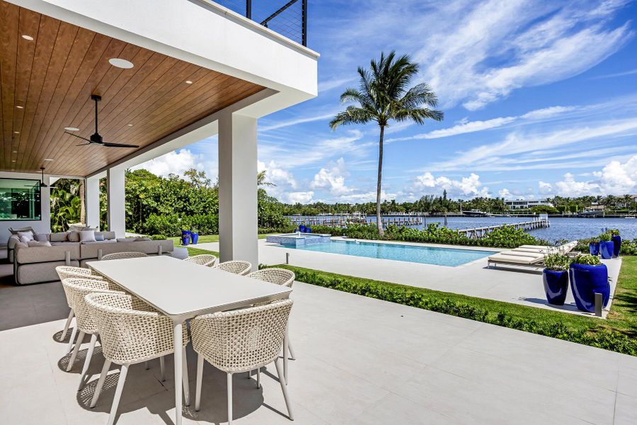 Community amenities in , Lantana (Image 51).