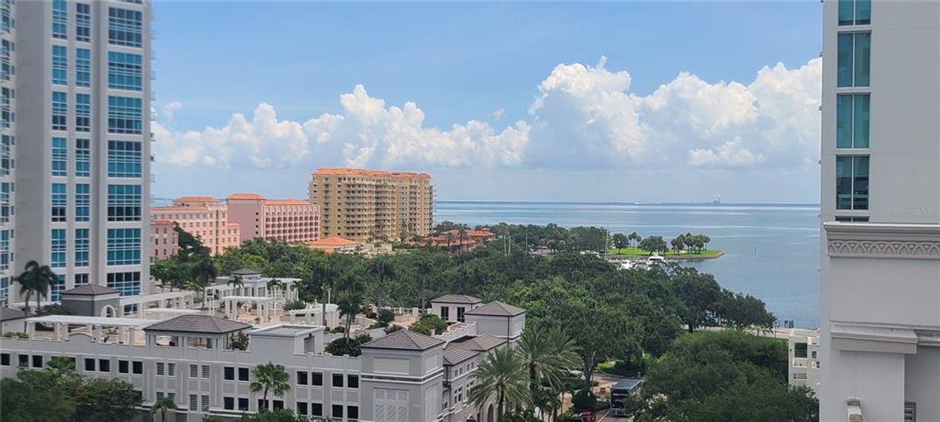 Condo located in St. Petersburg, FL showcasing its design and architecture (Image 24). Condo located in St. Petersburg, FL showcasing its design and architecture (Image 24).
