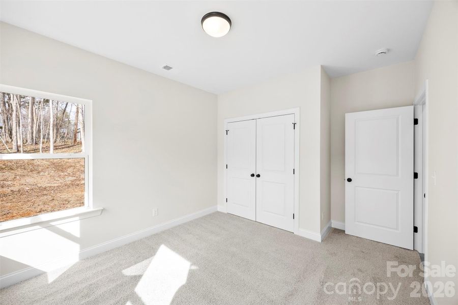 Spacious, unfurnished interior of a new home in , Kings Mountain (Image 35).