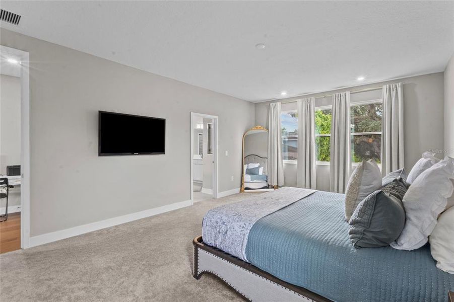 Furnished interior view inside a new home in , Tampa (Image 34). Furnished interior view inside a new home in , Tampa (Image 34).