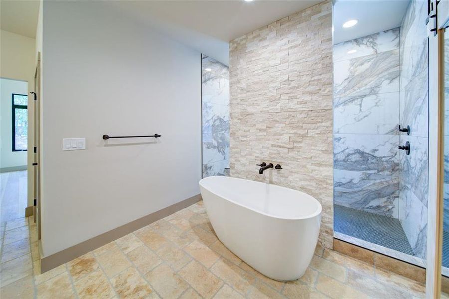 Furnished interior view inside a new home in , Dawsonville (Image 10).