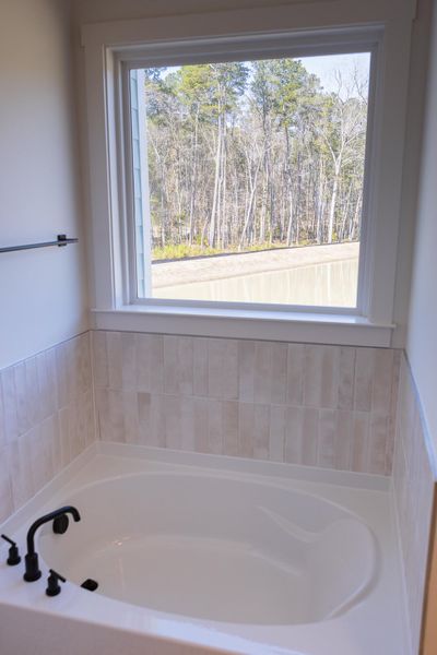 Close-up of interior finishes inside a home in , Ravenel (Image 20).