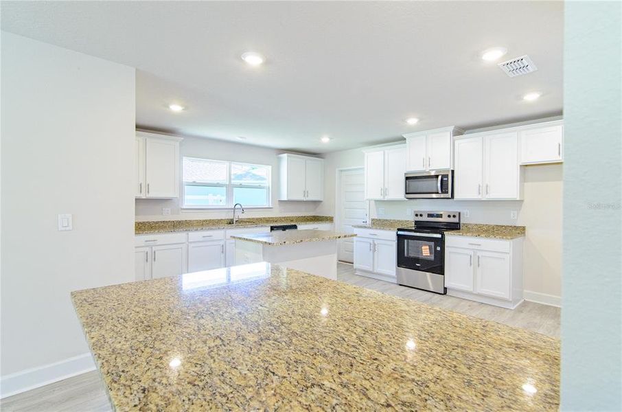 Furnished interior view inside a new home in Palm Coast, Palm Coast (Image 8).