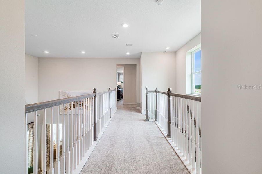 Spacious, unfurnished interior of a new home in The Waters at Center Lake Ranch, St. Cloud (Image 21).