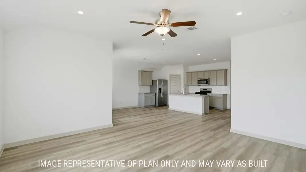 Representative unfurnished interior of a home built from the Texas Cali by D.R. Horton in Woodland Park, Beaumont (Image 17).