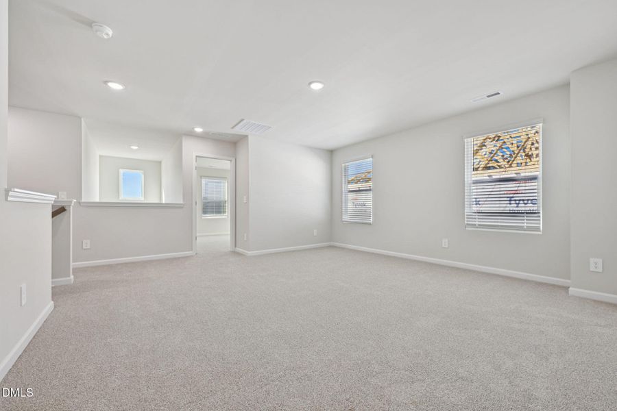 28-web-or-mls-Raleigh - Oak Manor - 113