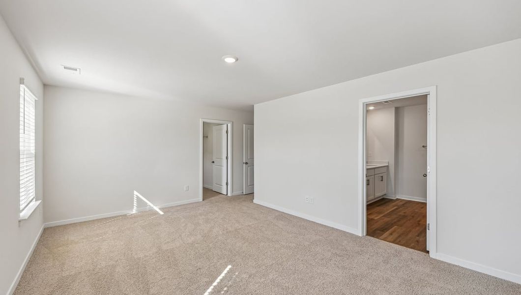 Spacious, unfurnished interior of a new home in The Falls at Newton, Newton (Image 19).