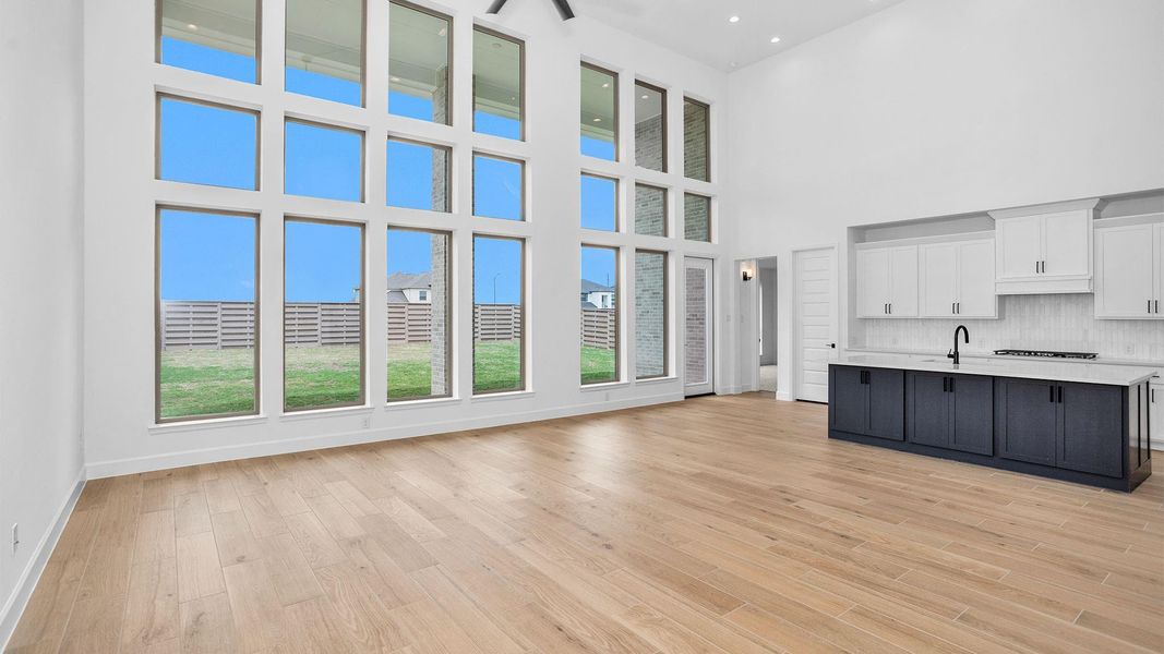 Spacious, unfurnished interior of a new home in Austin Point, Richmond (Image 12).