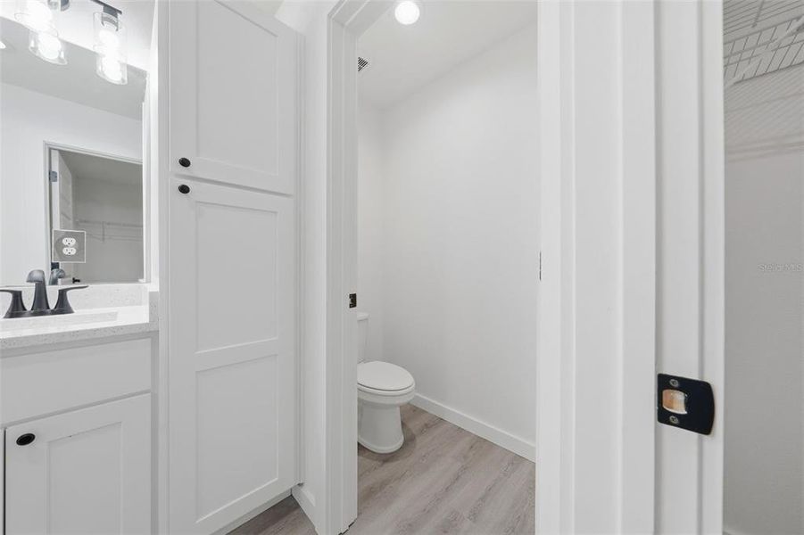 Furnished interior view inside a new home in , Dunnellon (Image 15).