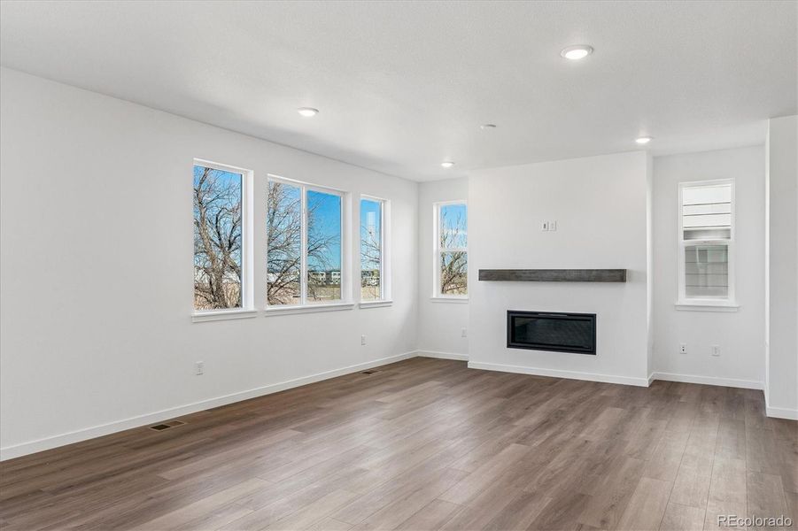 Spacious, unfurnished interior of a new home in The Summit at Meridian, Englewood (Image 12). Spacious, unfurnished interior of a new home in The Summit at Meridian, Englewood (Image 12).