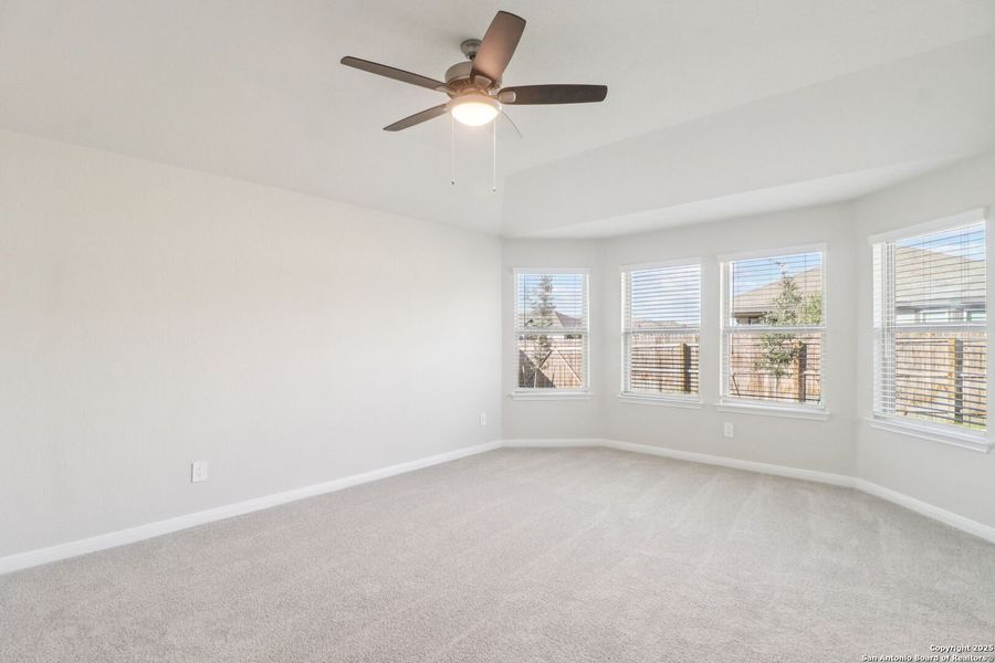Spacious, unfurnished interior of a new home in Catalina, Converse (Image 33). Spacious, unfurnished interior of a new home in Catalina, Converse (Image 33).