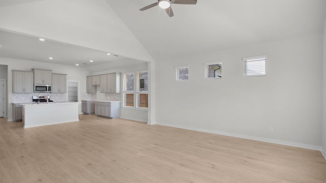 Spacious, unfurnished interior of a new home in Highland Village, Georgetown (Image 15). Spacious, unfurnished interior of a new home in Highland Village, Georgetown (Image 15).