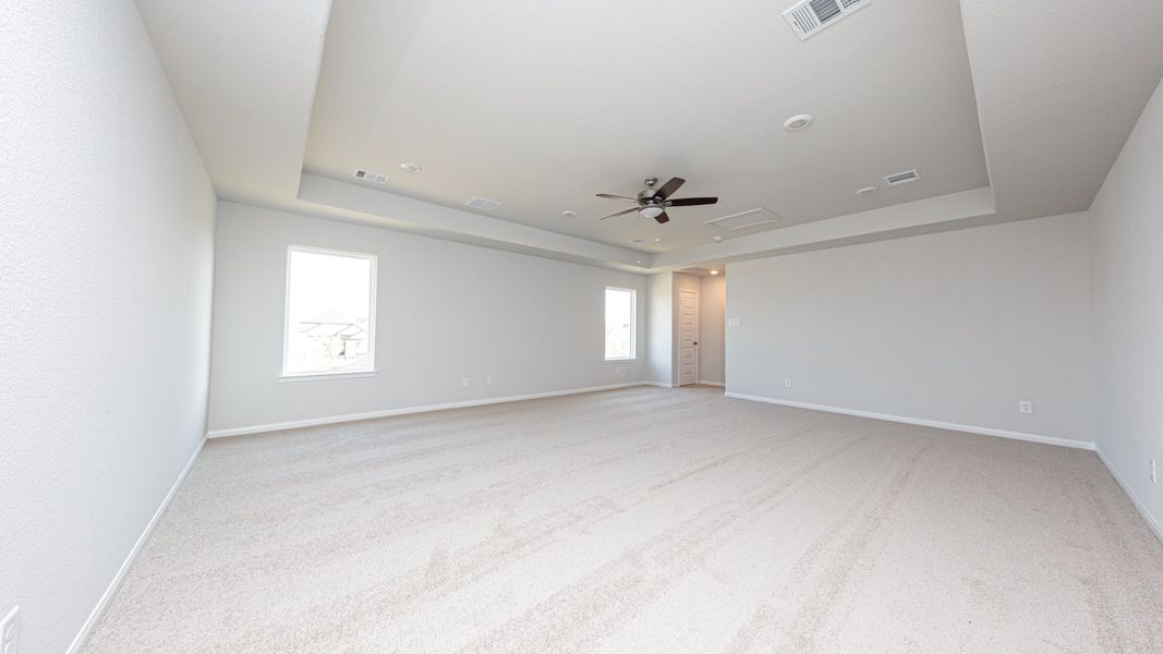 Representative unfurnished interior of a home built from the The Lakewood by Legend Homes in Cinco Lakes, San Antonio (Image 23). Representative unfurnished interior of a home built from the The Lakewood by Legend Homes in Cinco Lakes, San Antonio (Image 23).