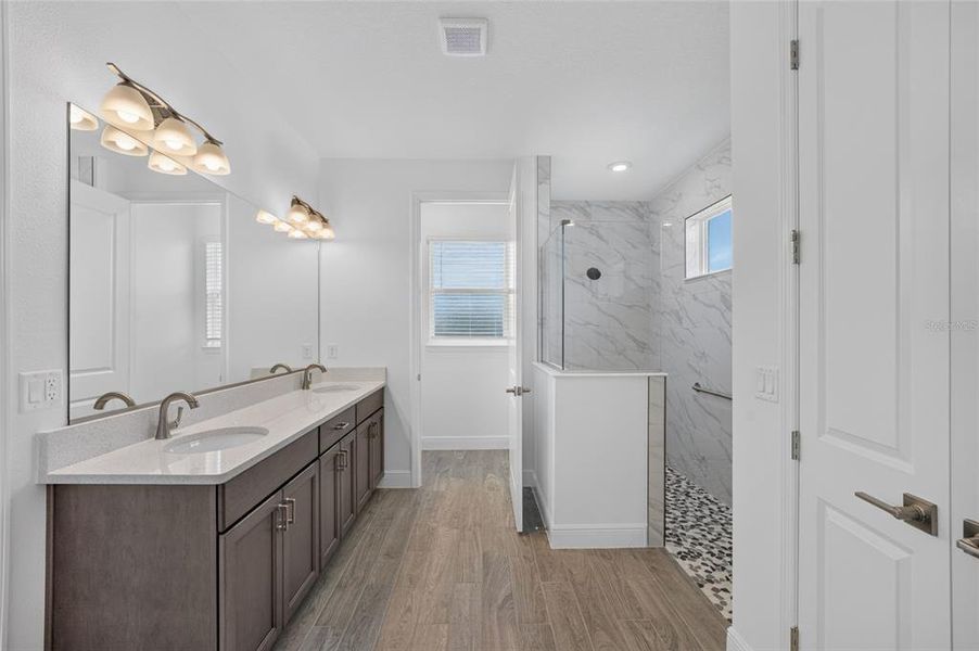 Furnished interior view inside a new home in , Ocala (Image 5).