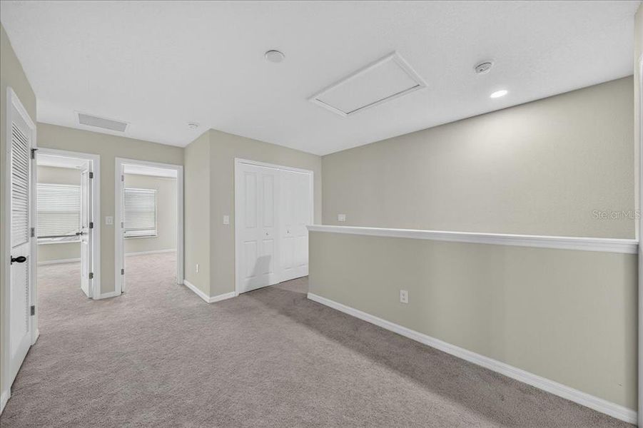 Spacious, unfurnished interior of a new home in Calusa Creek, Riverview (Image 43).