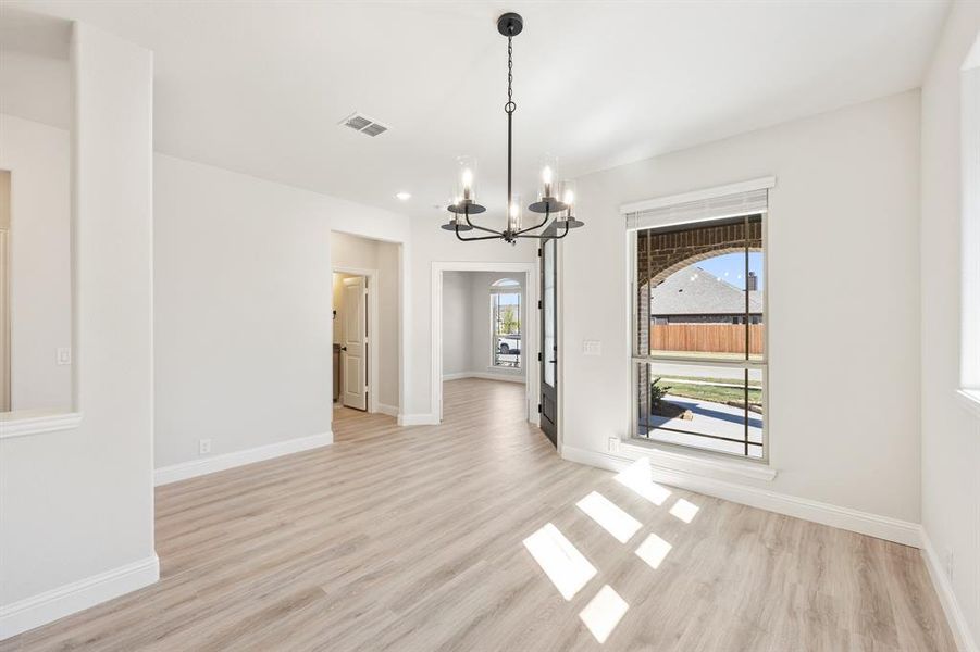 Spacious, unfurnished interior of a new home in Ridge Ranch Classic 60, Mesquite (Image 37).