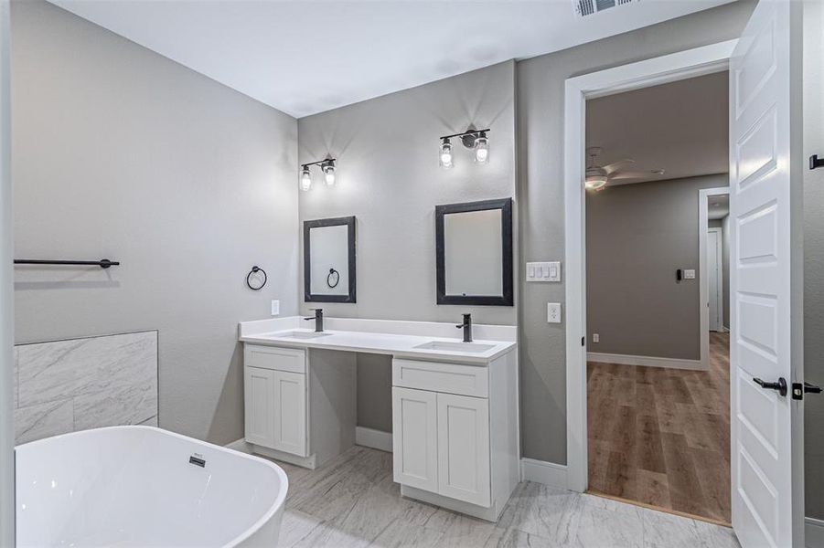 Master bathroom Master bathroom