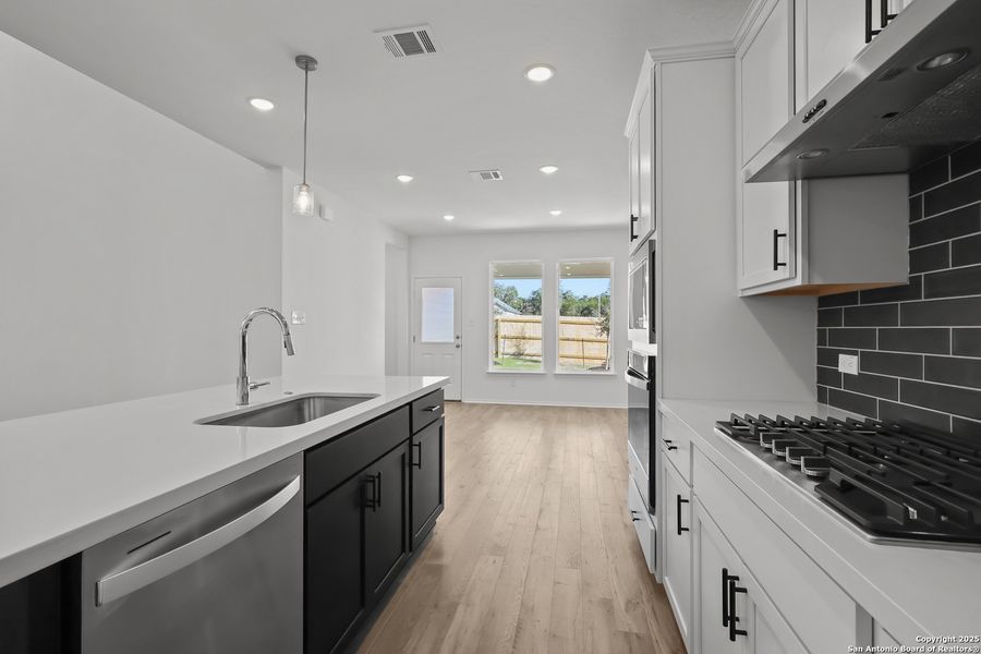 Furnished interior view inside a new home in Davis Ranch, San Antonio (Image 10).