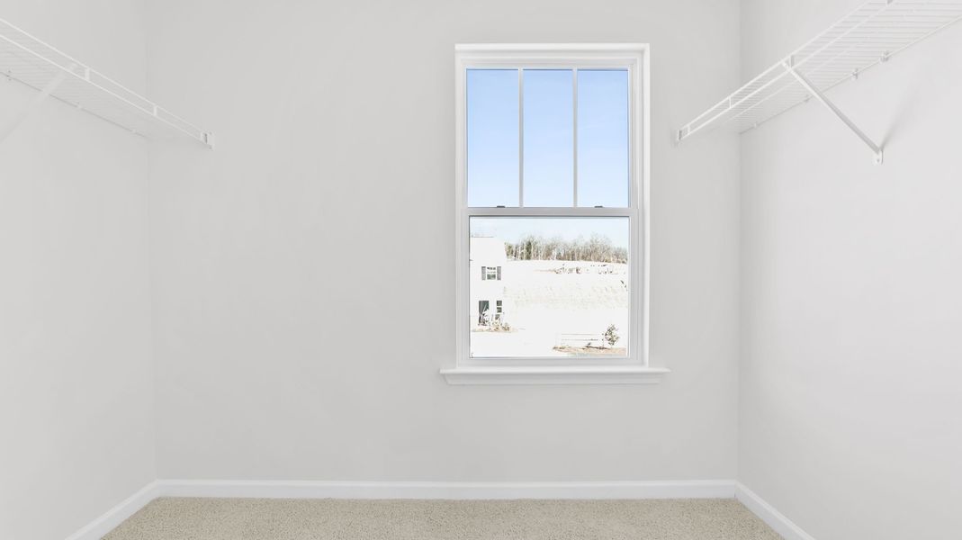 Spacious, unfurnished interior of a new home in Durbin Meadows, Fountain Inn (Image 24).