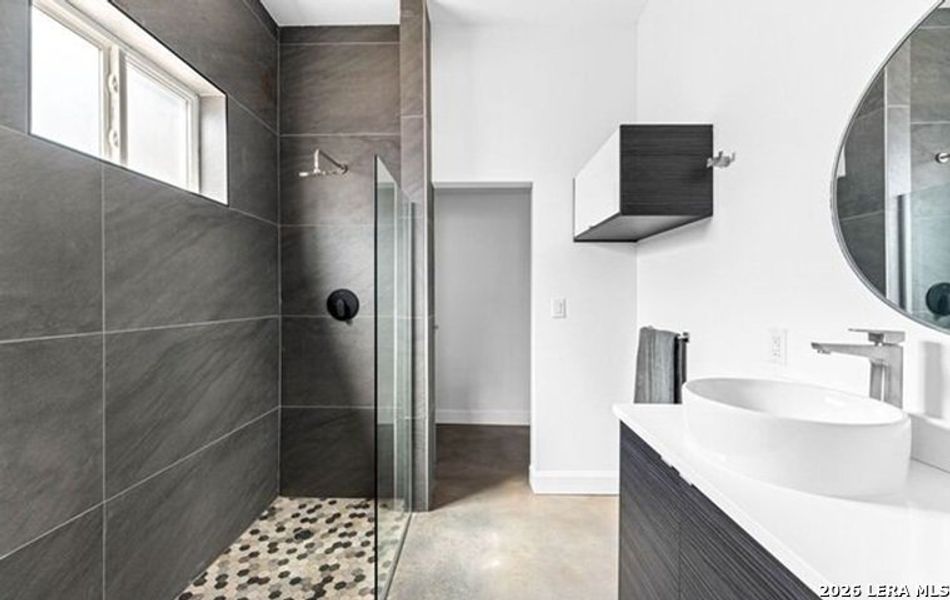 Furnished interior view inside a new home in , San Antonio (Image 37).