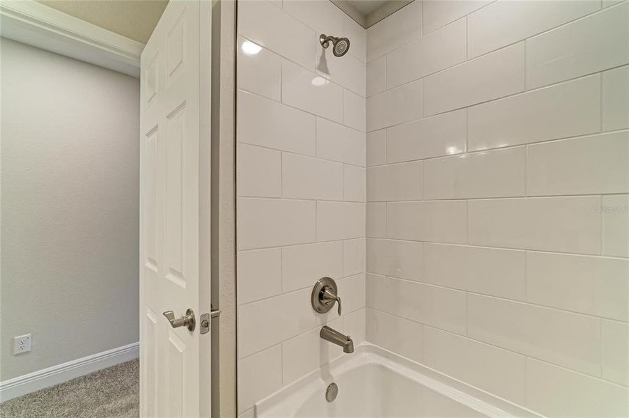 Close-up of interior finishes inside a home in Pasadena Woods, Wesley Chapel (Image 19).