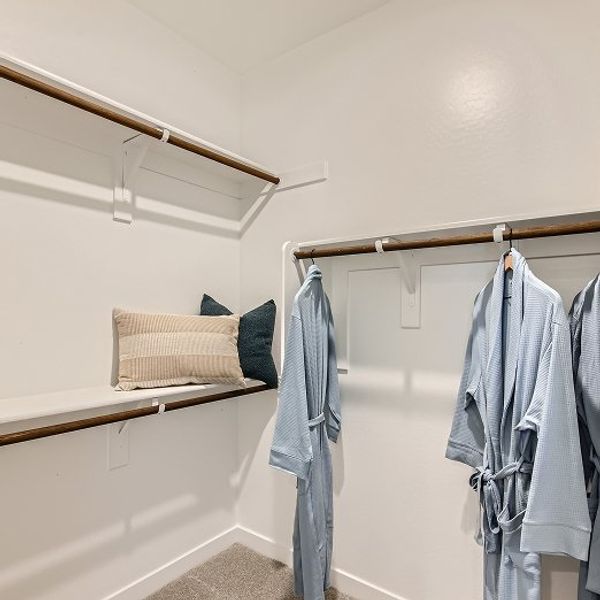 3580 Latitude Owners WIC F1 Base4