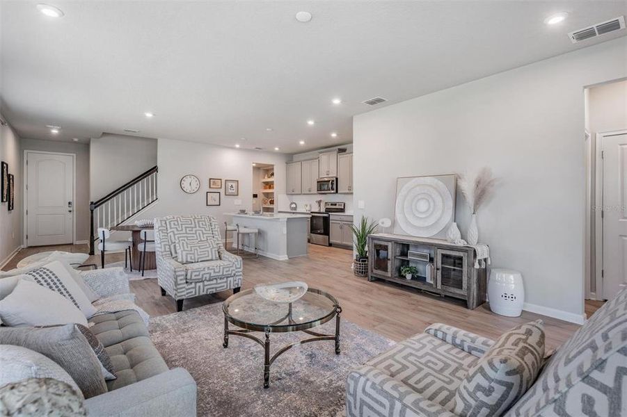 Furnished interior view inside a new home in , Lutz (Image 32).