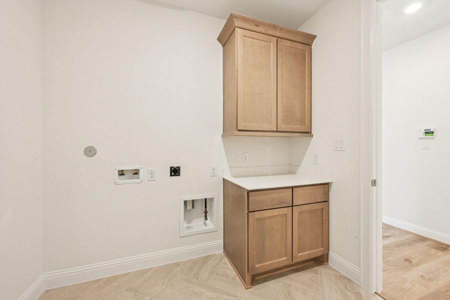 Furnished interior view inside a new home in Evergreen 55', Conroe (Image 13).