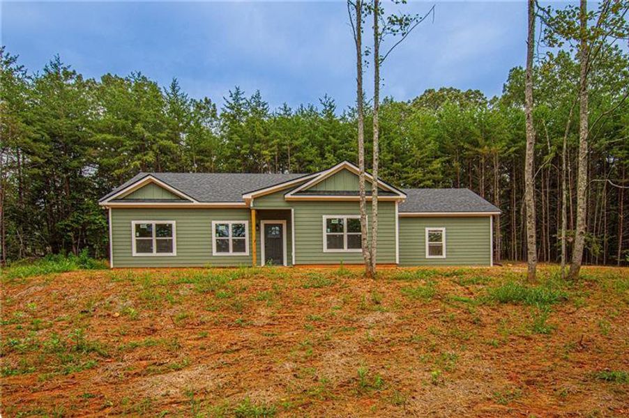Exterior details and patio area of a home in , Dahlonega (Image 13).