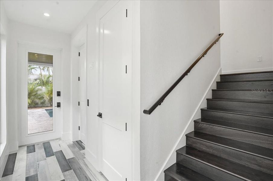 Spacious, unfurnished interior of a new home in , Englewood (Image 51).