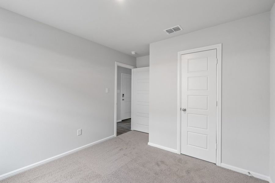 Representative unfurnished interior of a home built from the TAYLOR by D.R. Horton in Faculty Row, Abilene (Image 53).