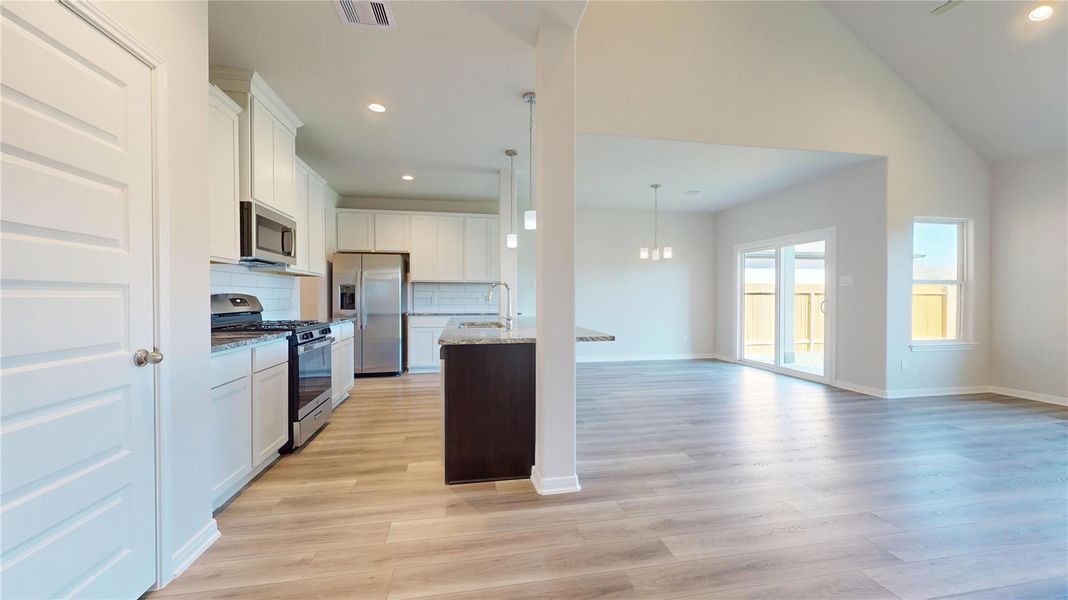Furnished interior view inside a new home in Lexington Heights, Willis (Image 13). Furnished interior view inside a new home in Lexington Heights, Willis (Image 13).