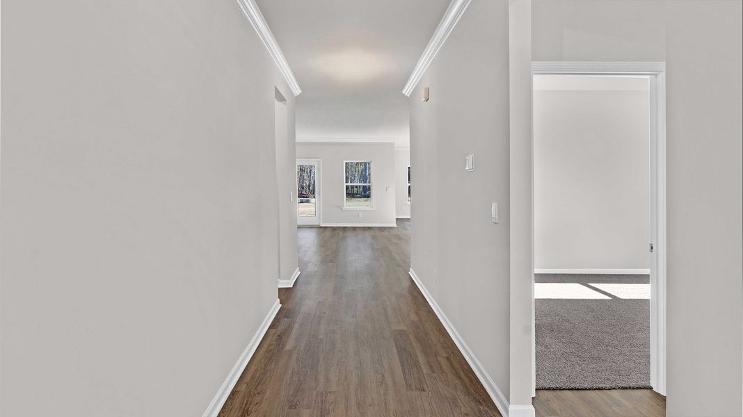 Representative unfurnished interior of a home built from the Fraser by D.R. Horton in Riverwood Gardens, Oakland (Image 10).