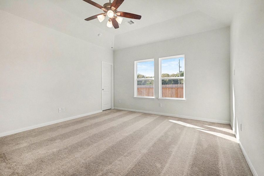 Spacious, unfurnished interior of a new home in Clear View Estates, Willis (Image 27).