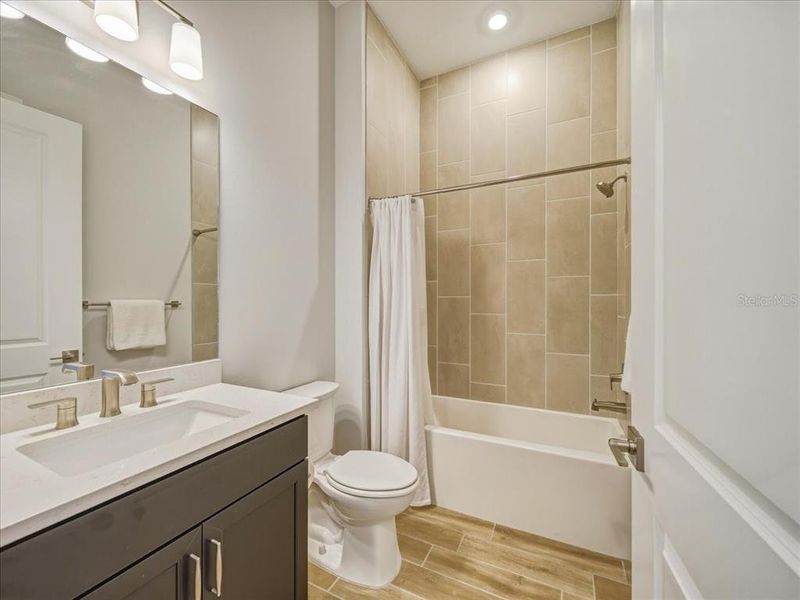 Furnished interior view inside a new home in Talon Preserve on Palmer Ranch, Nokomis (Image 42).