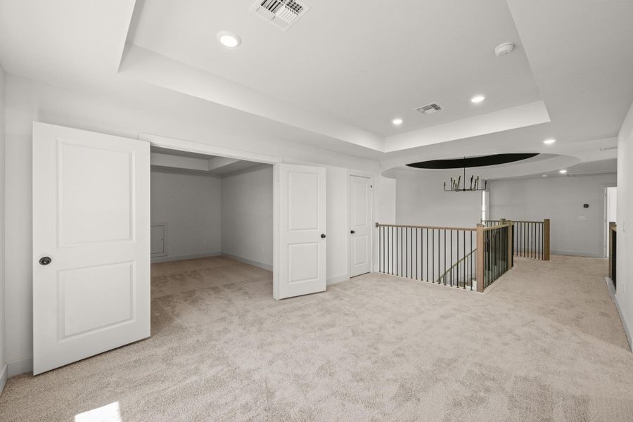 Spacious, unfurnished interior of a new home in Provence, Austin (Image 29).