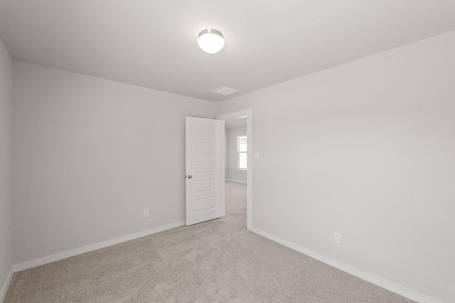 Spacious, unfurnished interior of a new home in Cypresswood Landing, Humble (Image 16).
