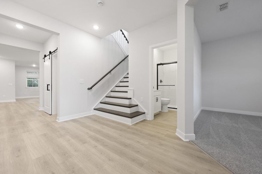 Spacious, unfurnished interior of a new home in Stono Village, Hollywood (Image 13).