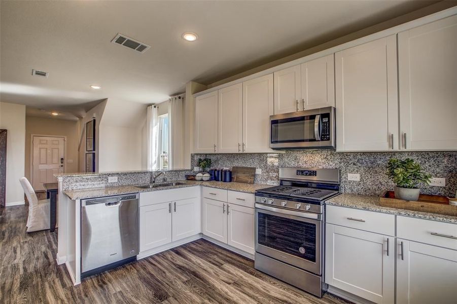 Image 5 of a home in Sunterra.