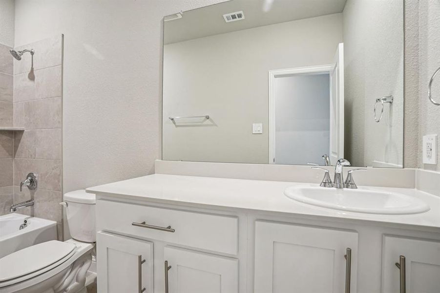 Furnished interior view inside a new home in Stonehaven, Seagoville (Image 8).