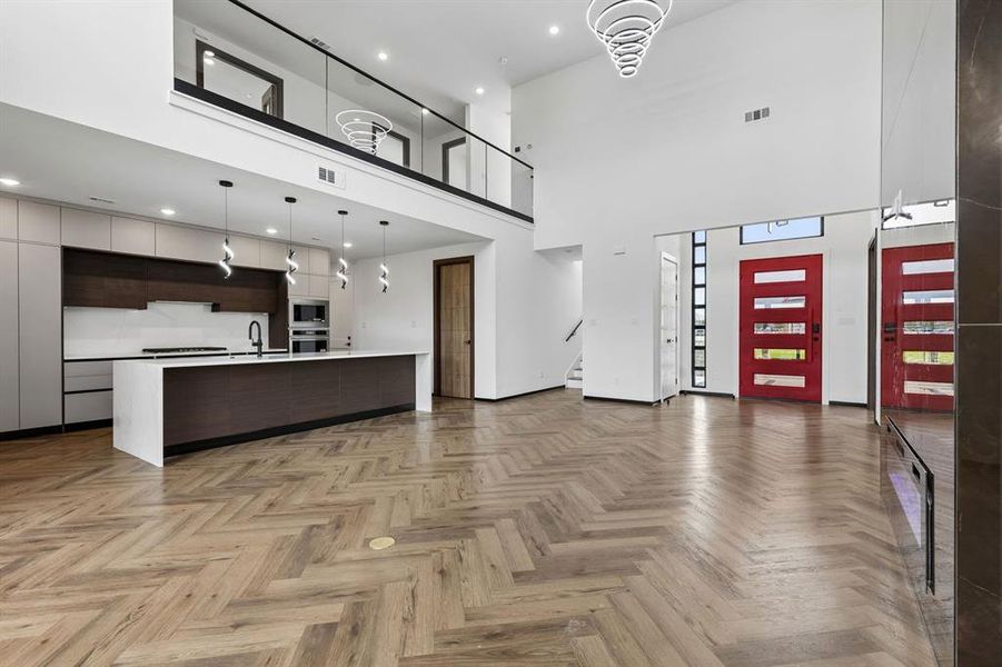 Grand living room