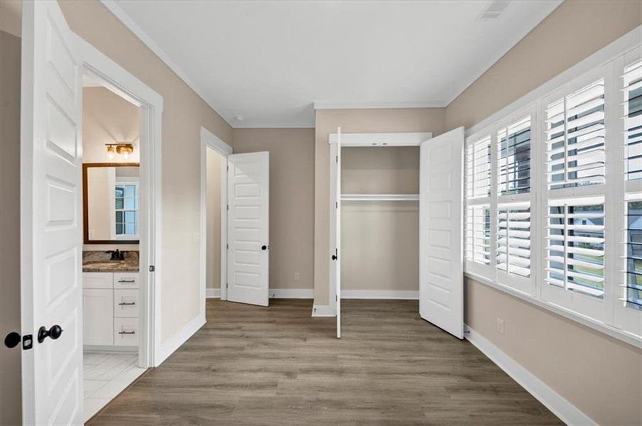 Image 50 of a home in .