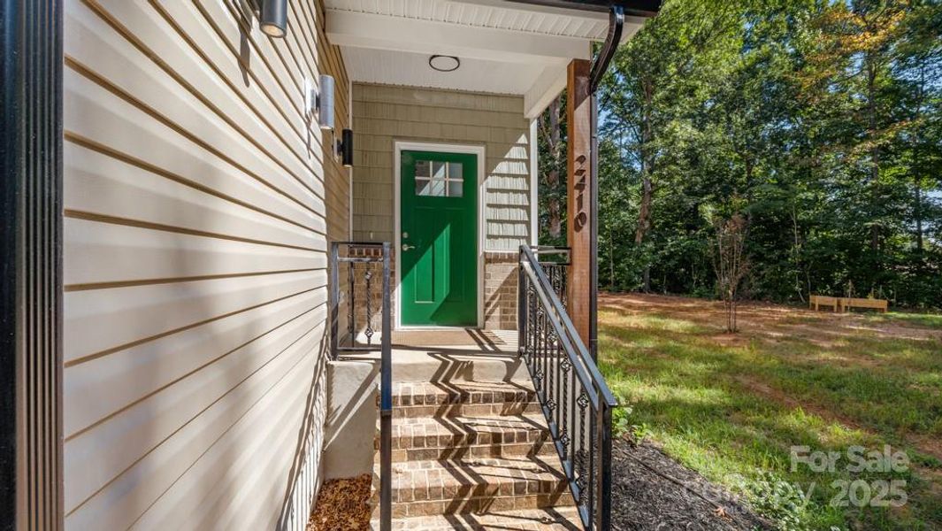 Image 40 of a home in .