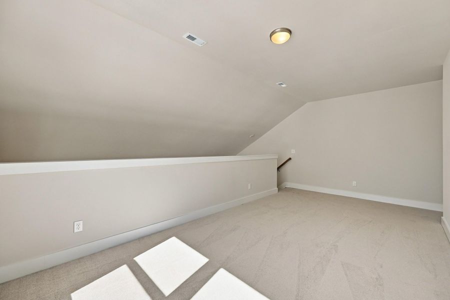Spacious, unfurnished interior of a new home in Allen Park, Raleigh (Image 23).