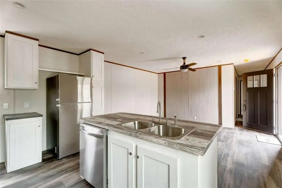 Image 22 of a home in .